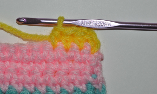 Rag Quilt Style Join for Crochet Granny Squares, AKA Fringe Join